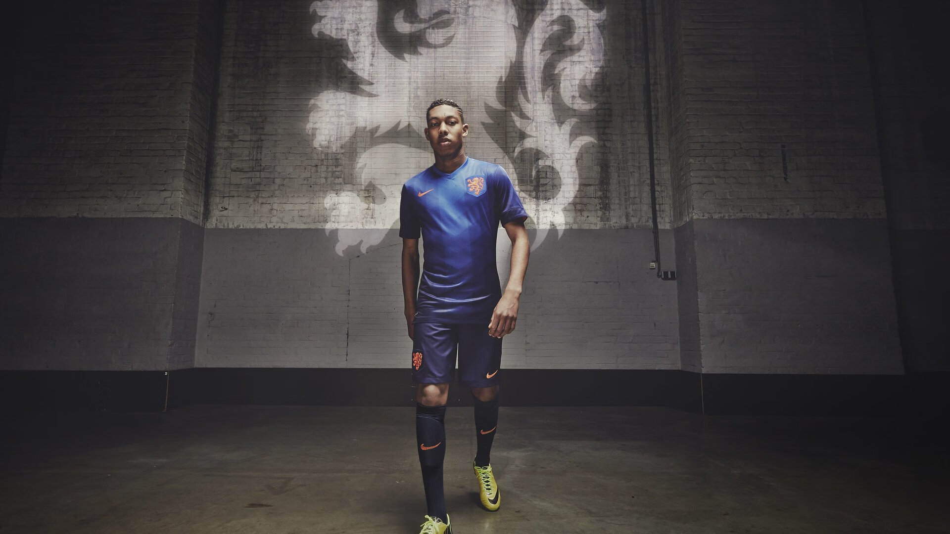 九游网页官网-足球运动员心理健康管理体系逐渐建立，助力成长，足球心理素质